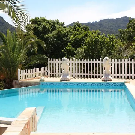 De 2 A A 700 M De La Avec Vue Sur La Piscine Privee Et Jardin Clos 4* 萨里索伦札拉