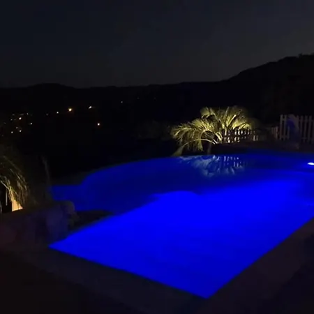 De 2 A A 700 M De La Avec Vue Sur La Piscine Privee Et Jardin Clos 4* Sari-Solenzara
